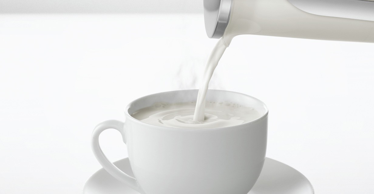 Removes the coffee from the coffee